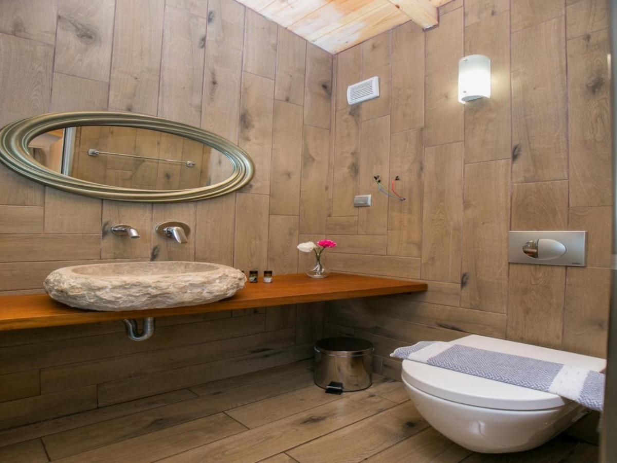 Oasis Deluxe Studios Пефкарі Екстер'єр фото